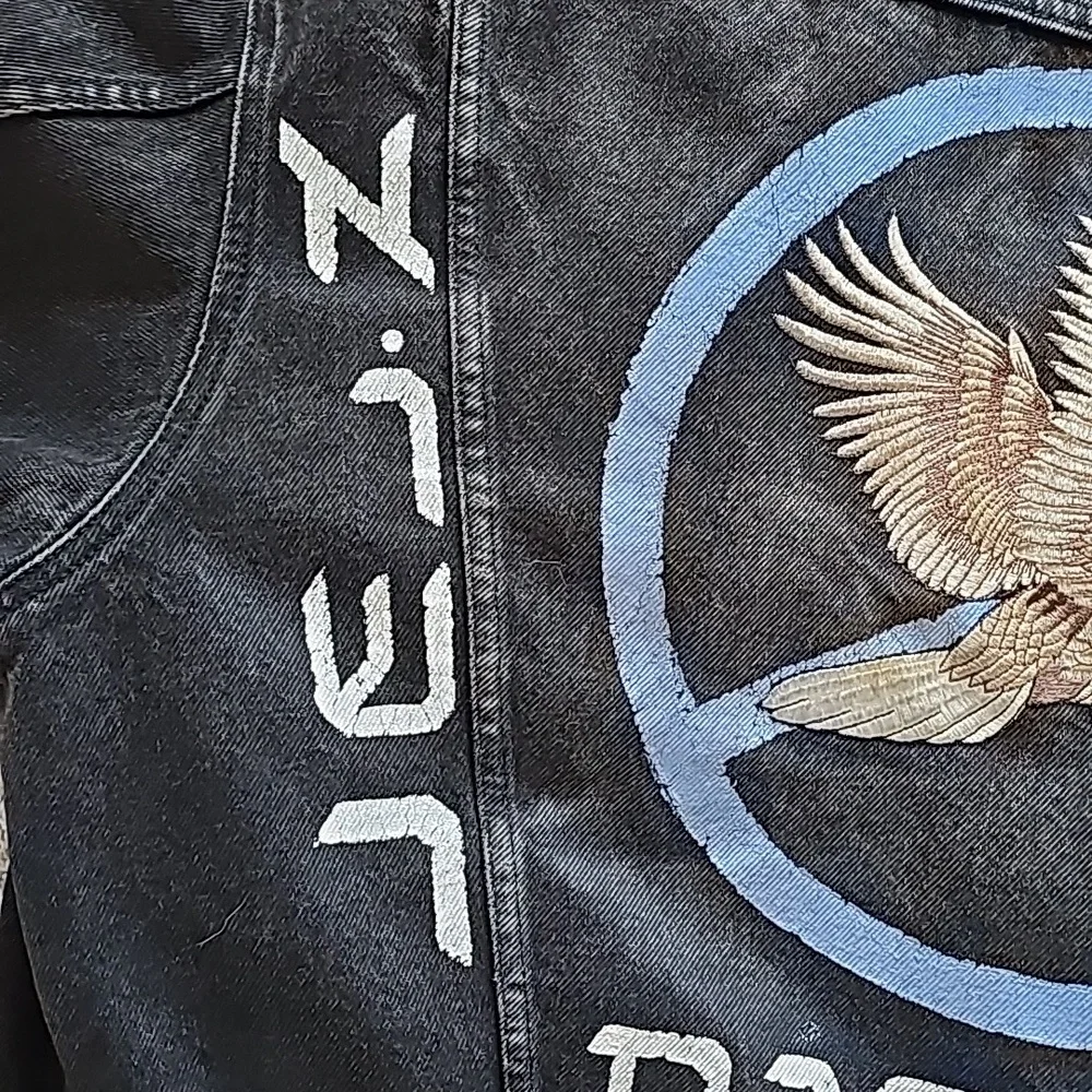 Levis trucker jacket circa 1989, Size medium. With Bullhead size medium insulat. - Picture 10 of 14